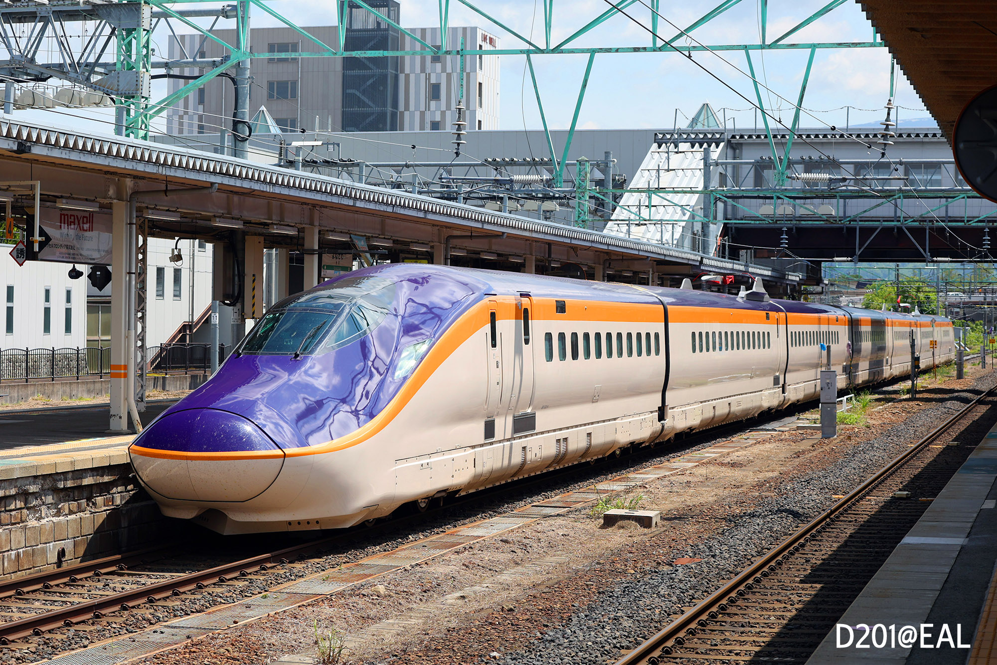 E8系ミニ新幹線（山形新幹線）